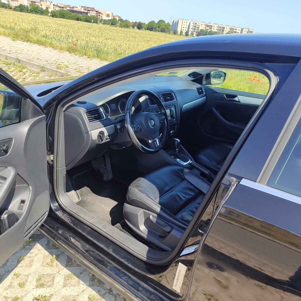 Volkswagen Jetta 2.0 TDI automat DSG