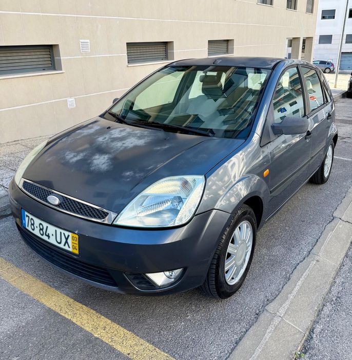 Ford Fiesta 1.2 c/ AC