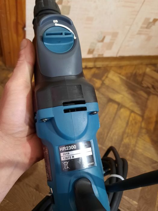 100% оригінал!!Перфоратор Makita HR 2300,720вт,2.3дж