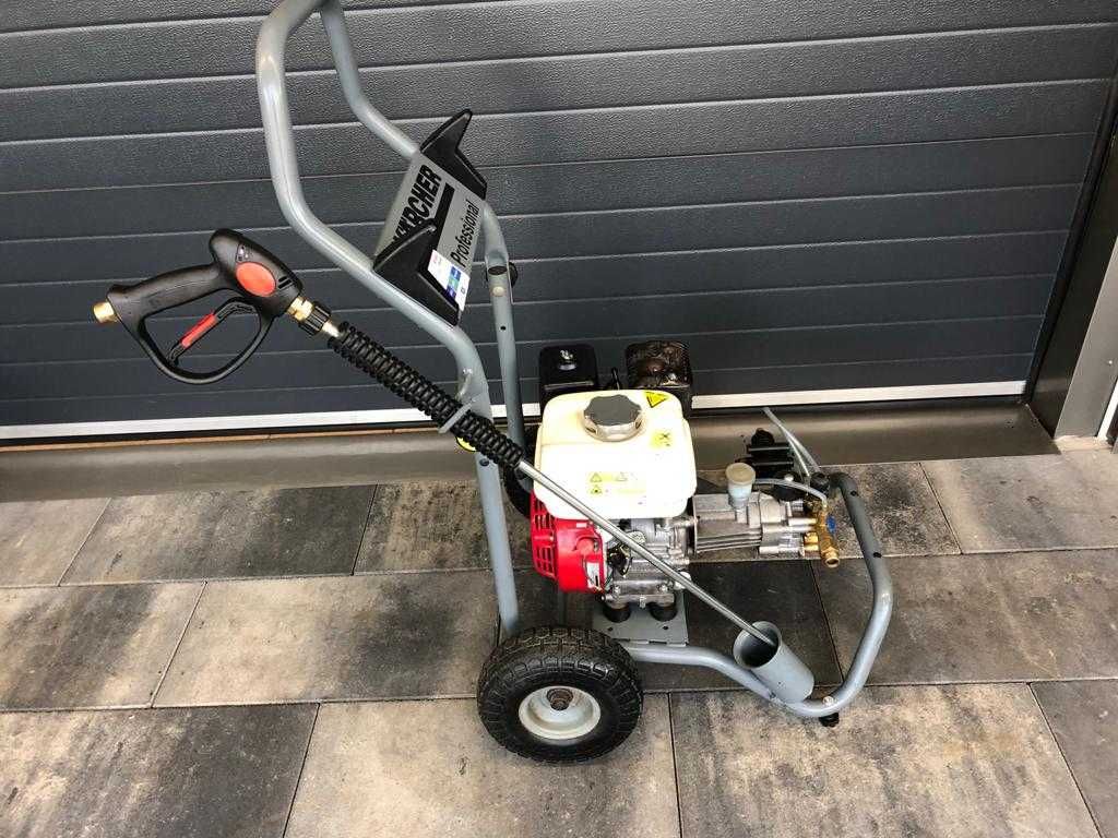 Myjka ciśnieniowa spalinowa Karcher HD 7/15 G - silnik Honda