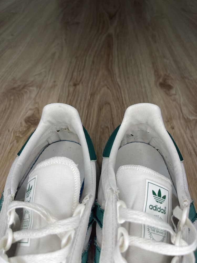 Кросівки Adidas Forest Grove