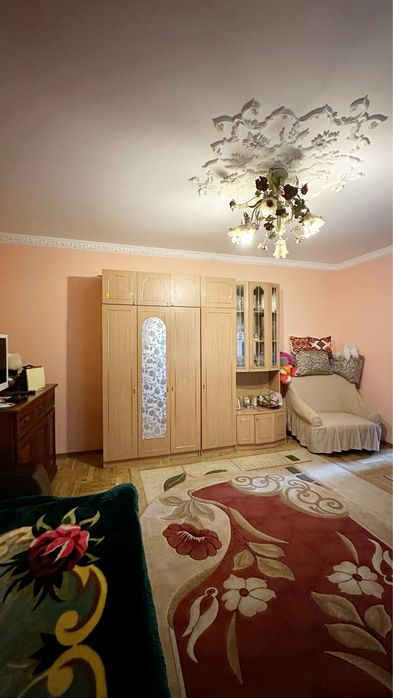 Підселення до власниці (центр) 6000грн