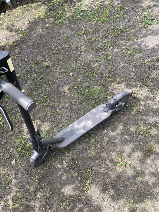 Самокат електро xiaomi essentinal