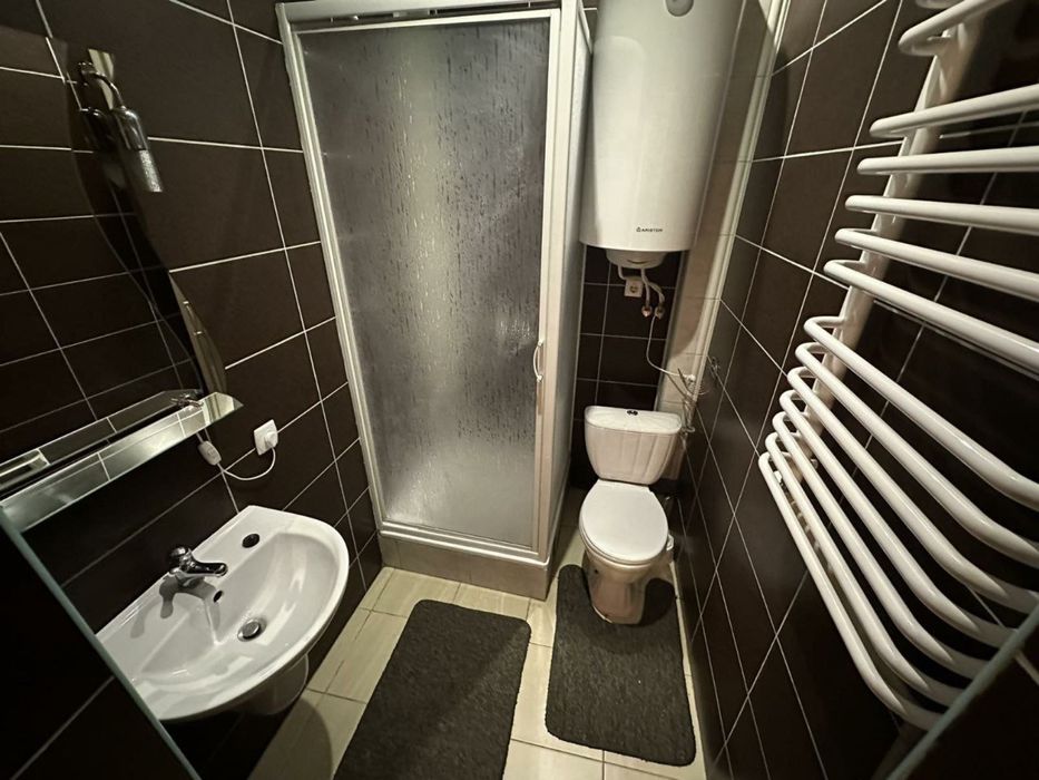 Будиночоки з басейном  та сауною