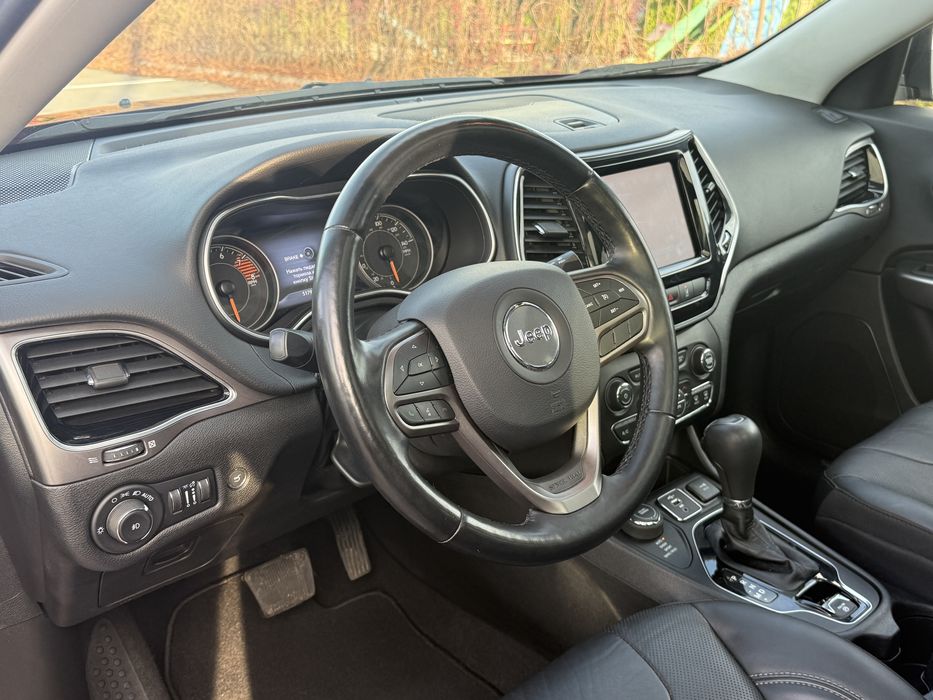 Джип Черокі, стан чудовий, ходова норм, телефонуйте )