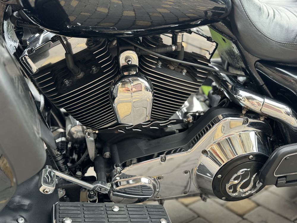 Harley Davidson Electra Glide FLHTCUI