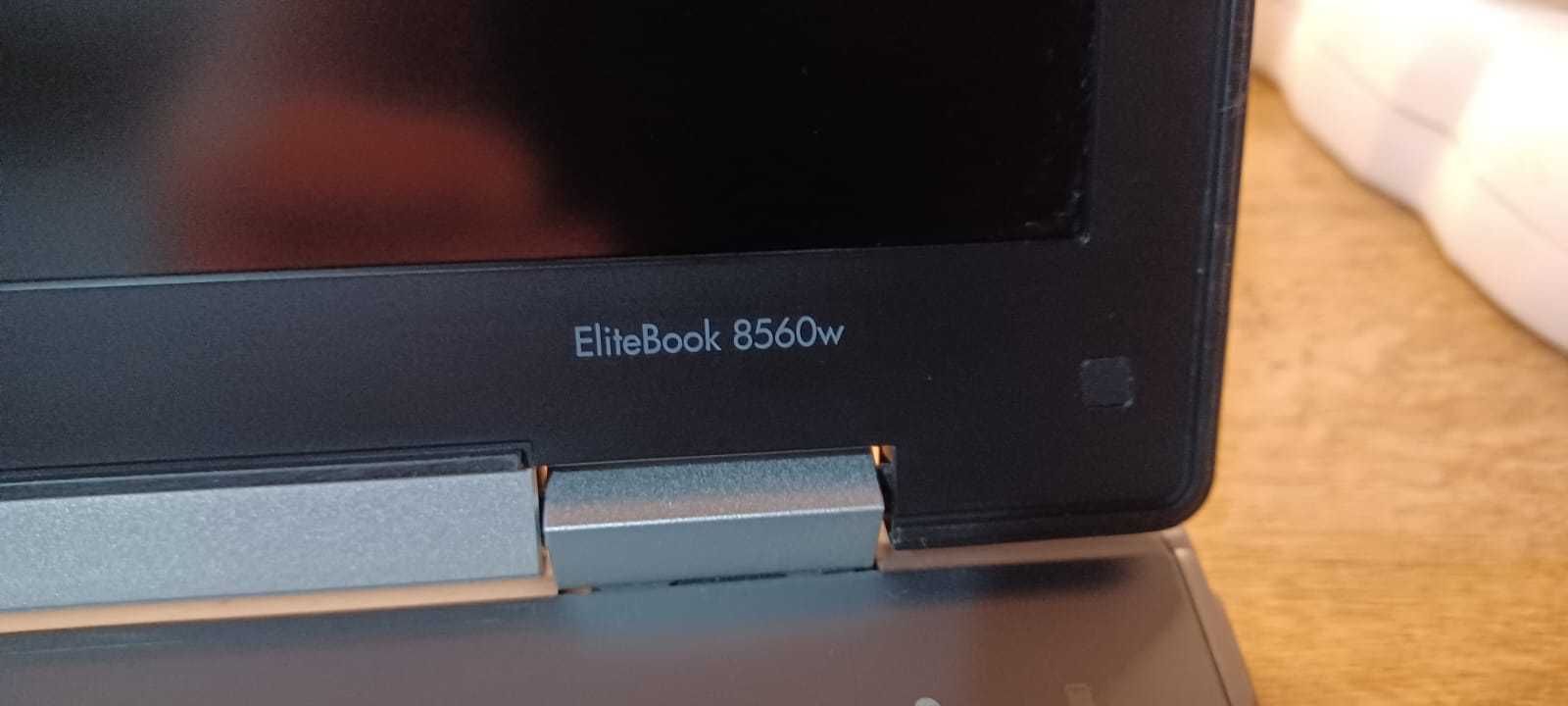 Laptop HP 8560W 15cali