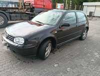 Volkswagen Golf 1.6 benzyna 1999 rok