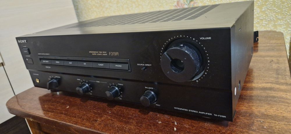 Підсилювач звуку Sony F319R