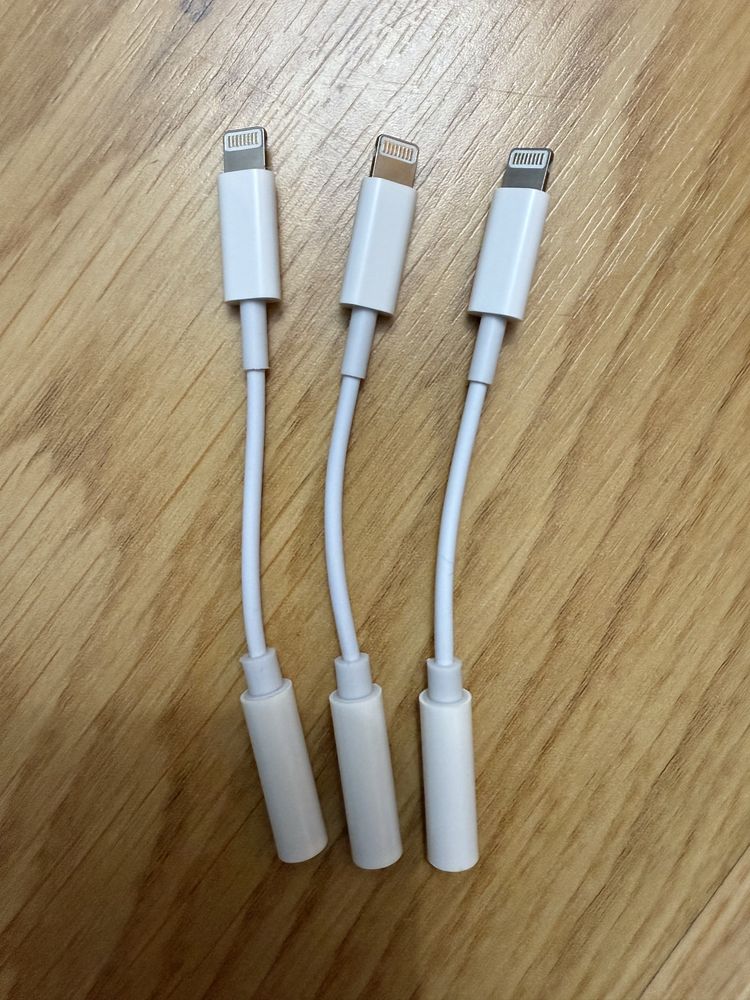 Adaptadores iPhone AUX/LIGHTNING