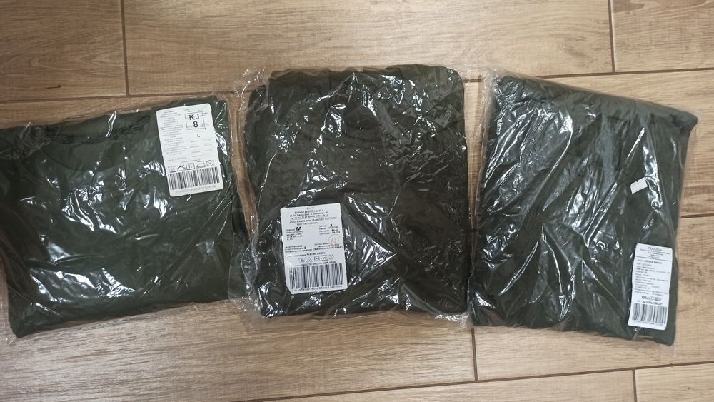 3 komplety bielizny letnia krótka letnia długa i zimową. Wojskową.