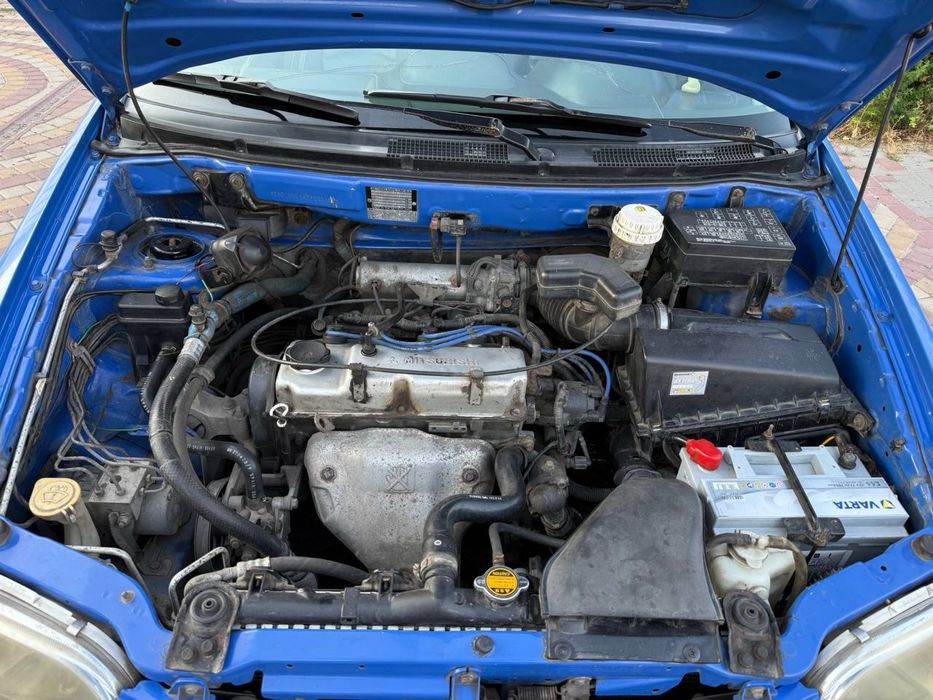 Продам Mitsubishi Spece Star 1.3л Бензин Механика-5ст