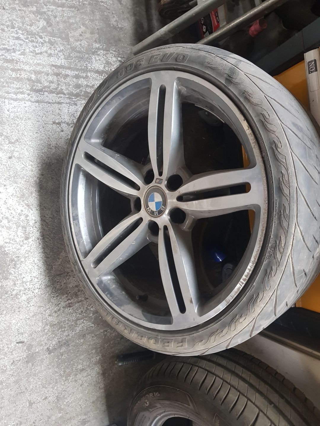 4 Nowe Oryginalne Felgi 16 is30 BMW 1 E83 X1 3 E90 E91 E92