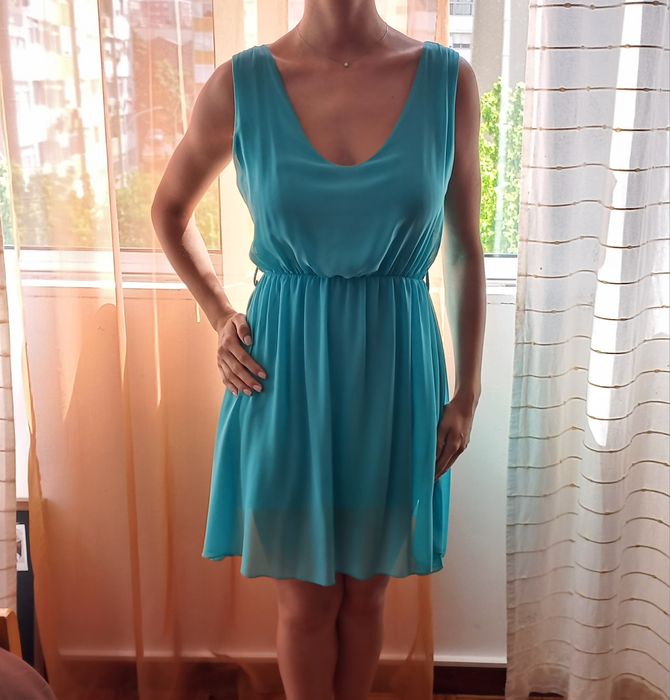 Vestido forrado turquesa