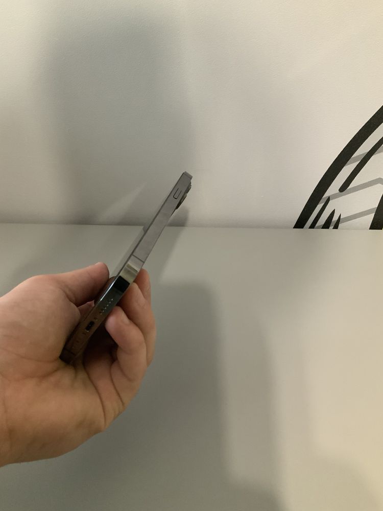 Продам iphone 13 pro max 256!