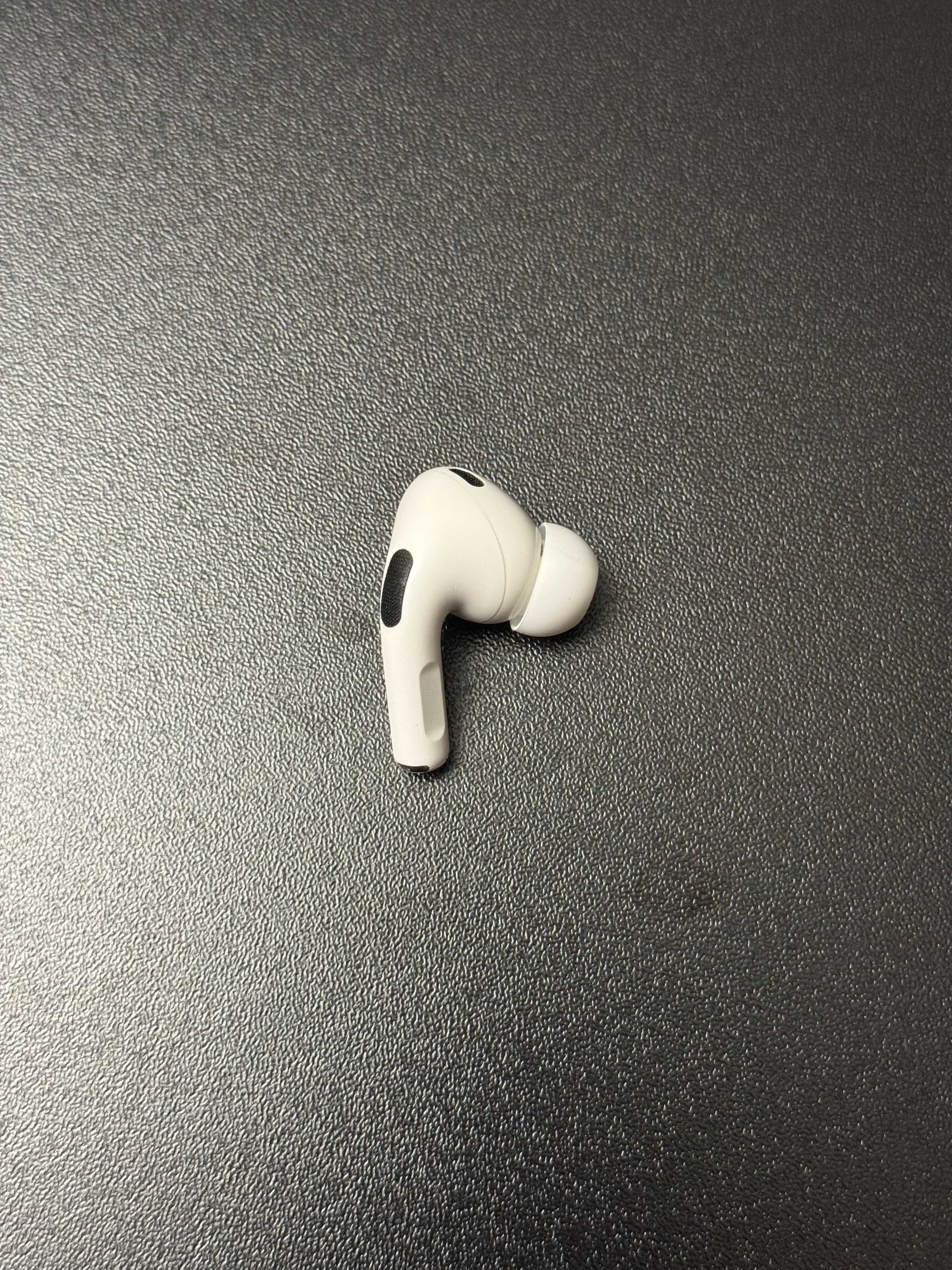 AirPods Pro 2 USB-C – Lewa / Prawa słuchawka (A3048 / A3047) A2968