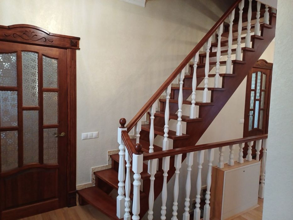 Отинія,Оренда Будинку.центр