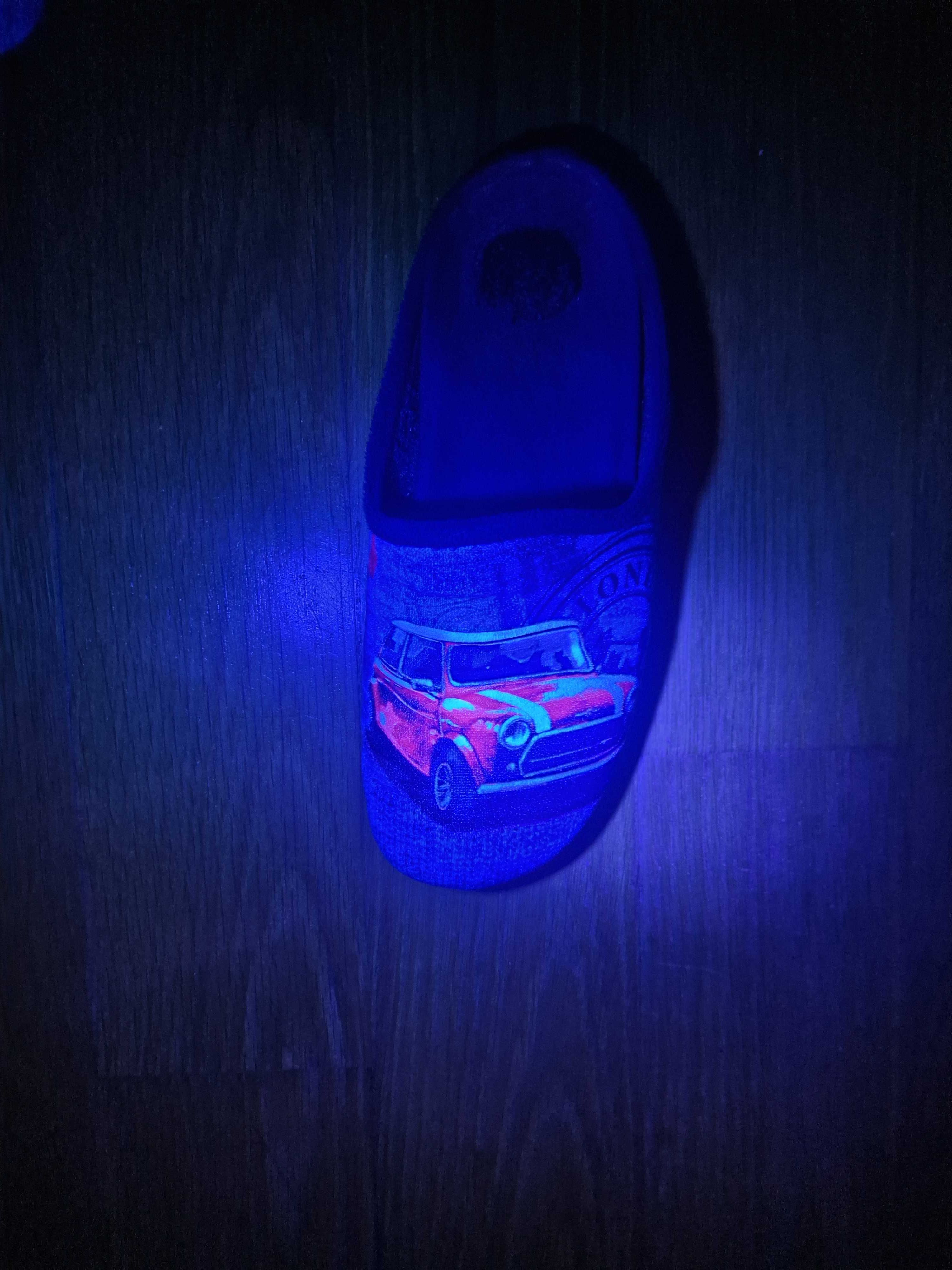 Lanterna UV/Ultravioleta/Luz Preta (Nova)