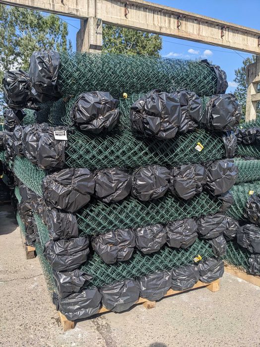 Сітка рабиця металева в ПВХ для бюджетної огорожі