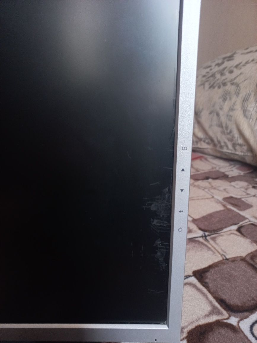Монітор LG FLATRON  L1752TR 17"
