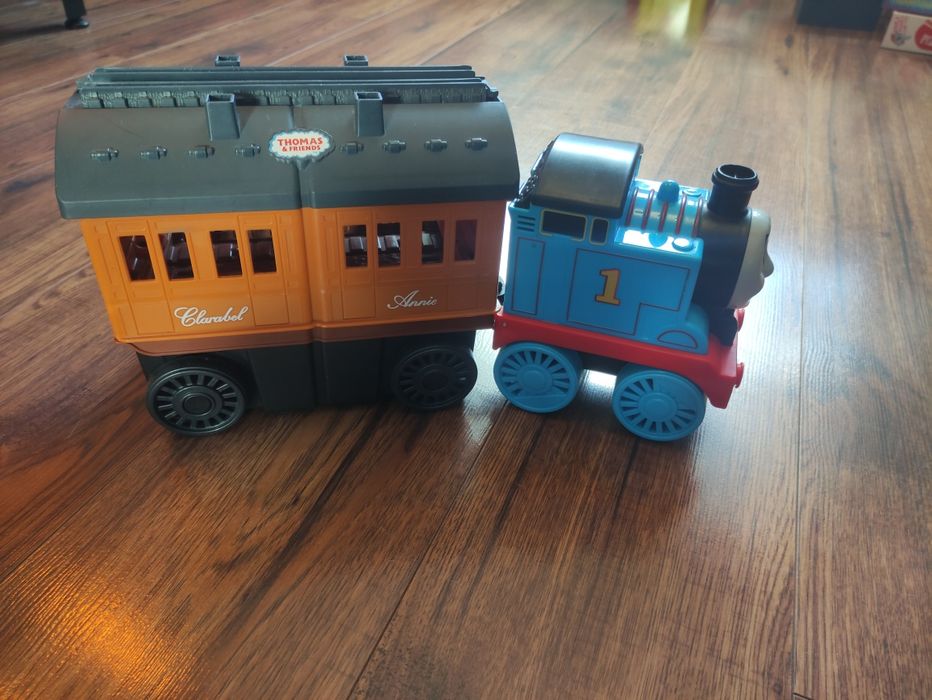 Fisher Price Tomek i przyjaciele zestaw rozkładany + 5 pociągów