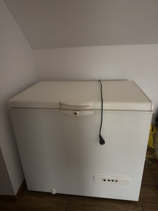 Zamrażarka klapowa 258l