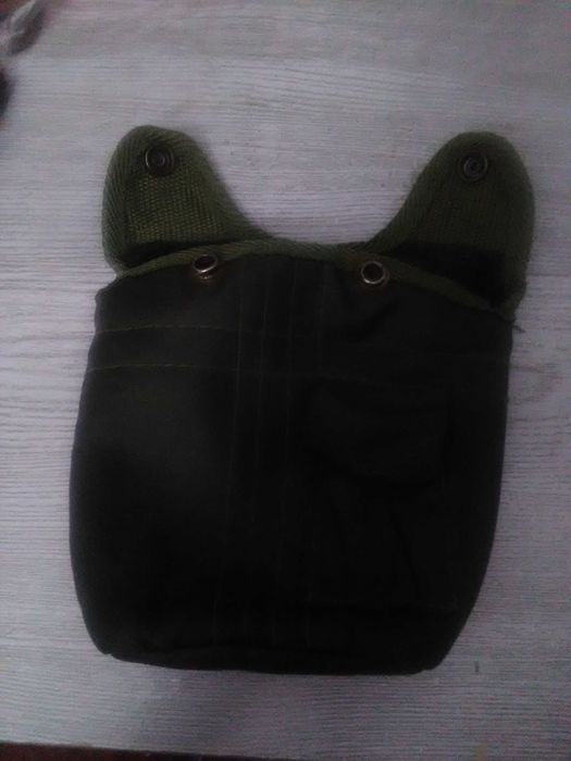 Cantil militar com bolsa térmica