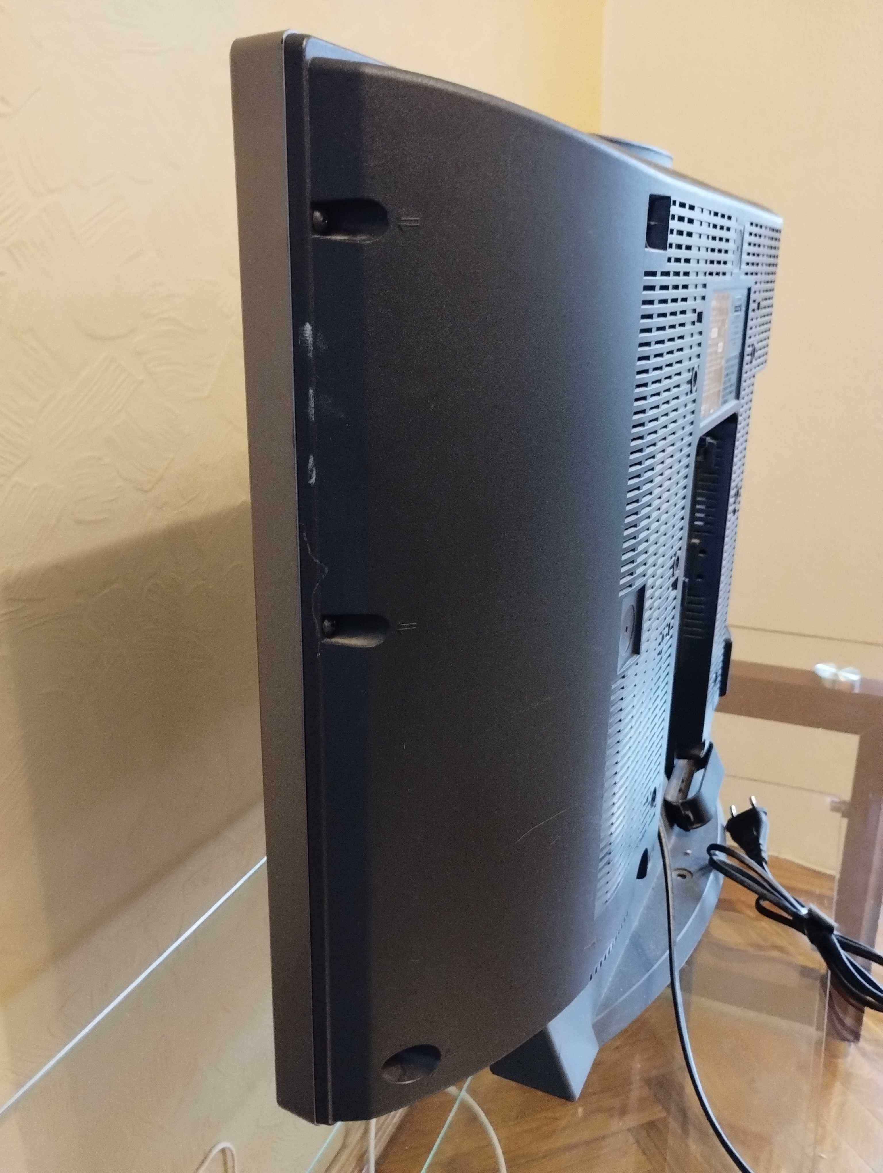 Телевізор SONY KDL-26S3020, діагональ 26" + пульт + інструкція.