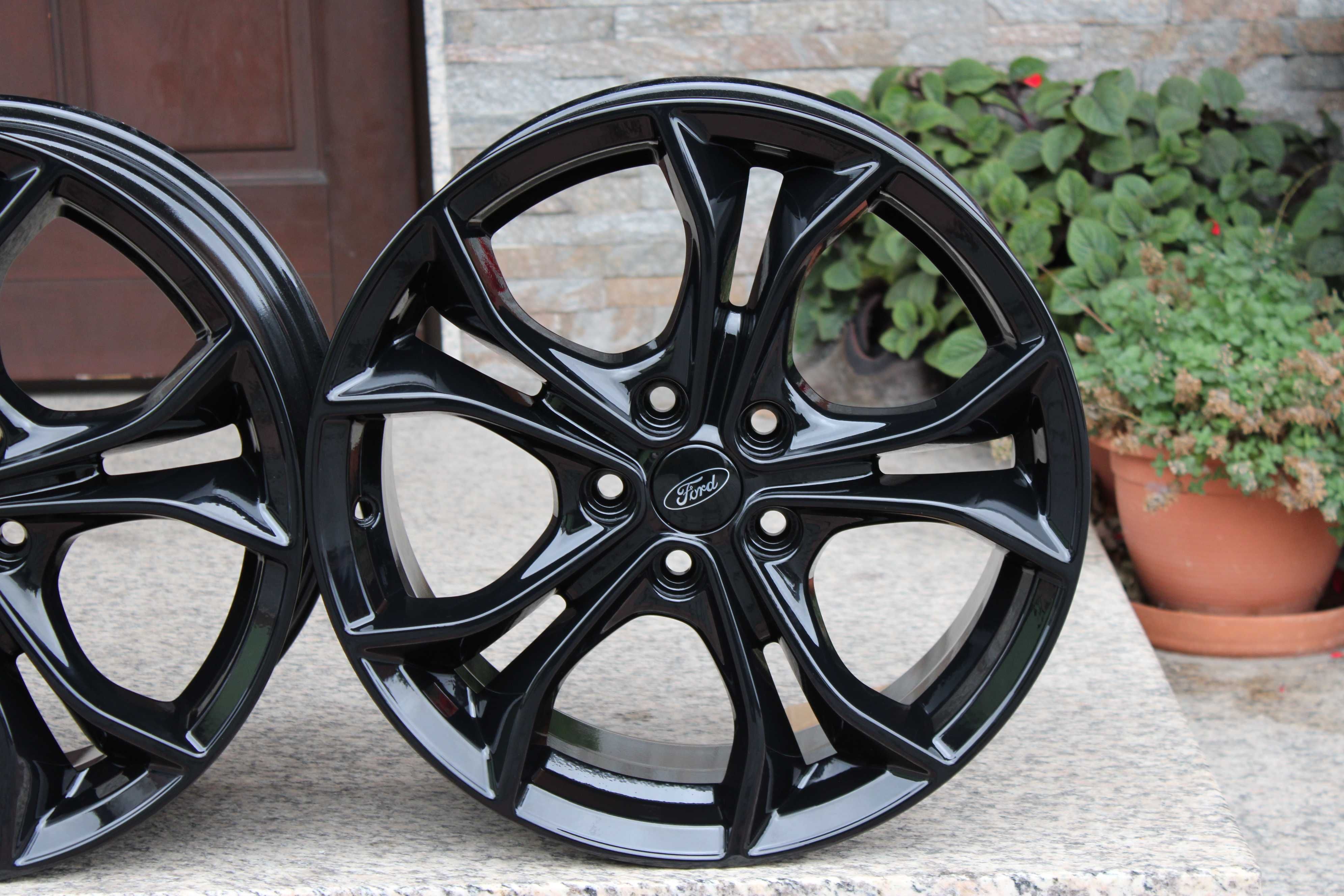 FORD Focus Mk3 Mk4 Active ST Line 5x108 17'' 7J ET50 Czarny Połysk