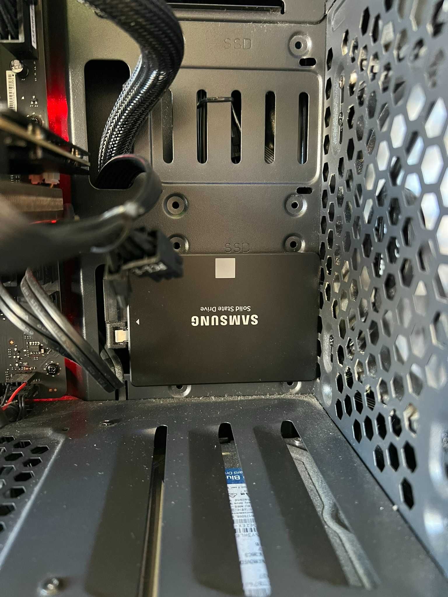 PC Gaming + MONITOR AOC 27" Gaming (RYZEN 5, RX 580 X 8GB)