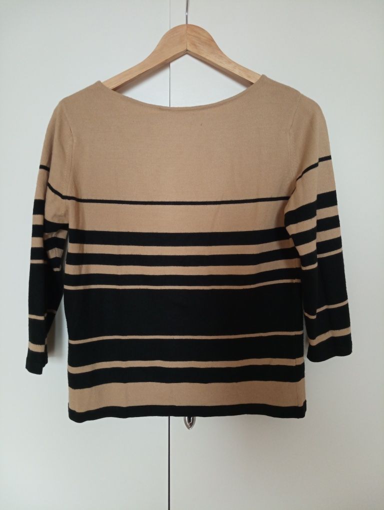 Sweter beżowy w czarne paski