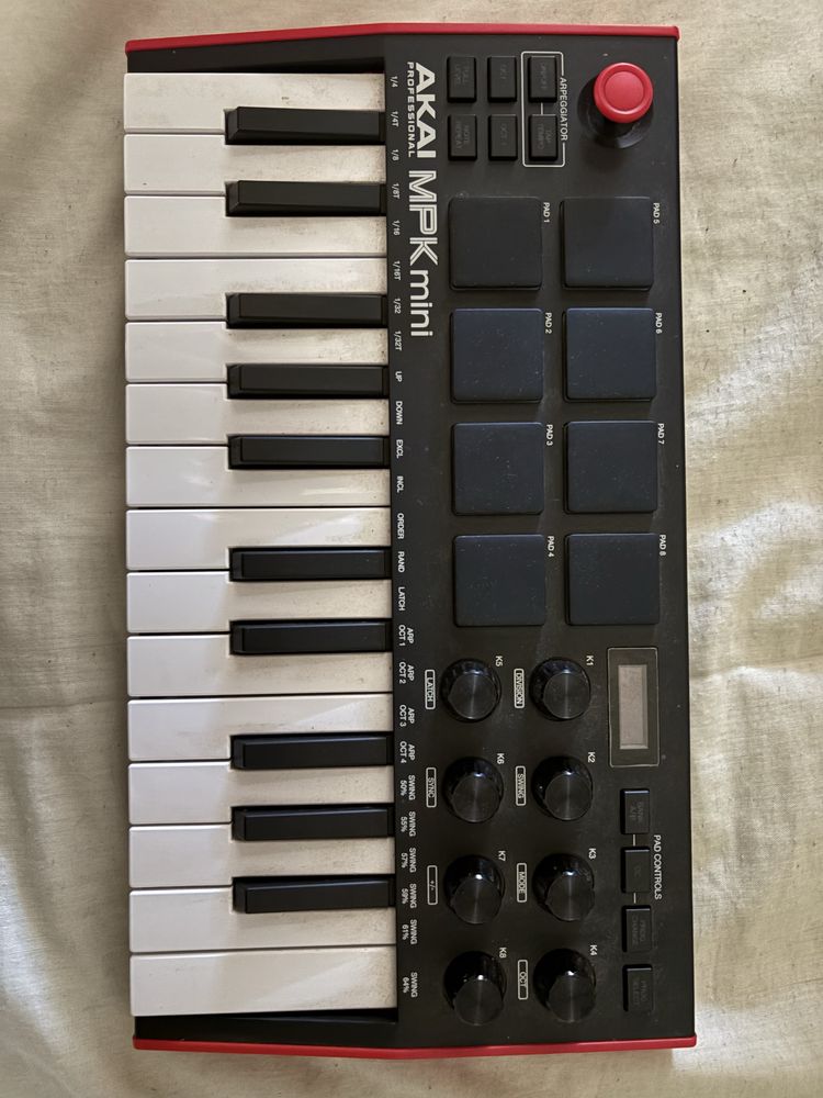 Vendo teclado Akai Mpk Mini Mk3