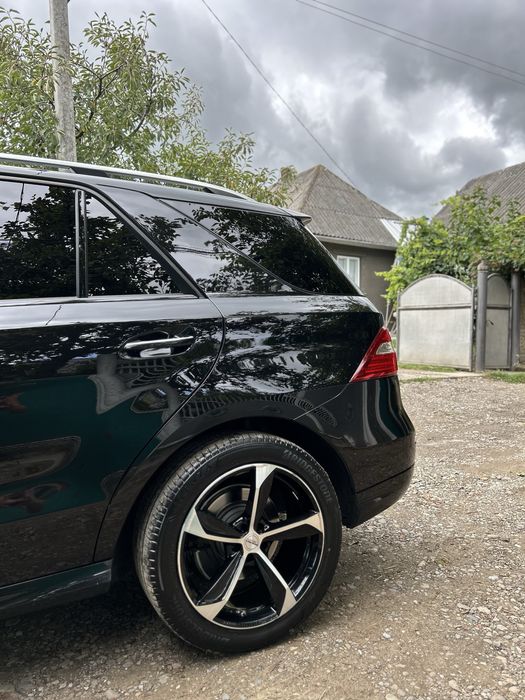 Mercedes ML350 W166
