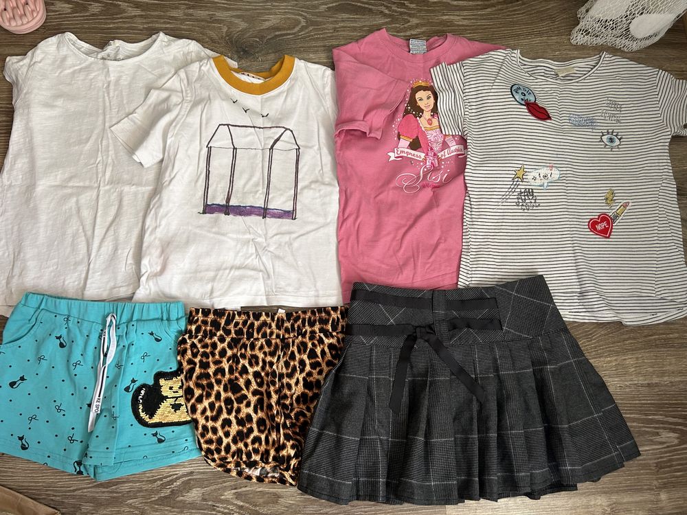 Пакет одежды на девочку, 6-9 лет