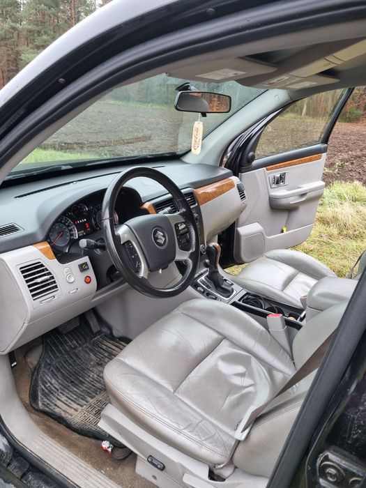 Suzuki XL 7 z LPG  4x4