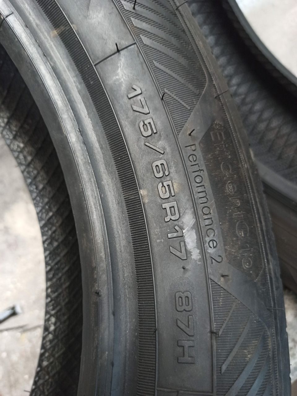 2x 175/65R17 opony letnie Goodyear 7,9mm 2022