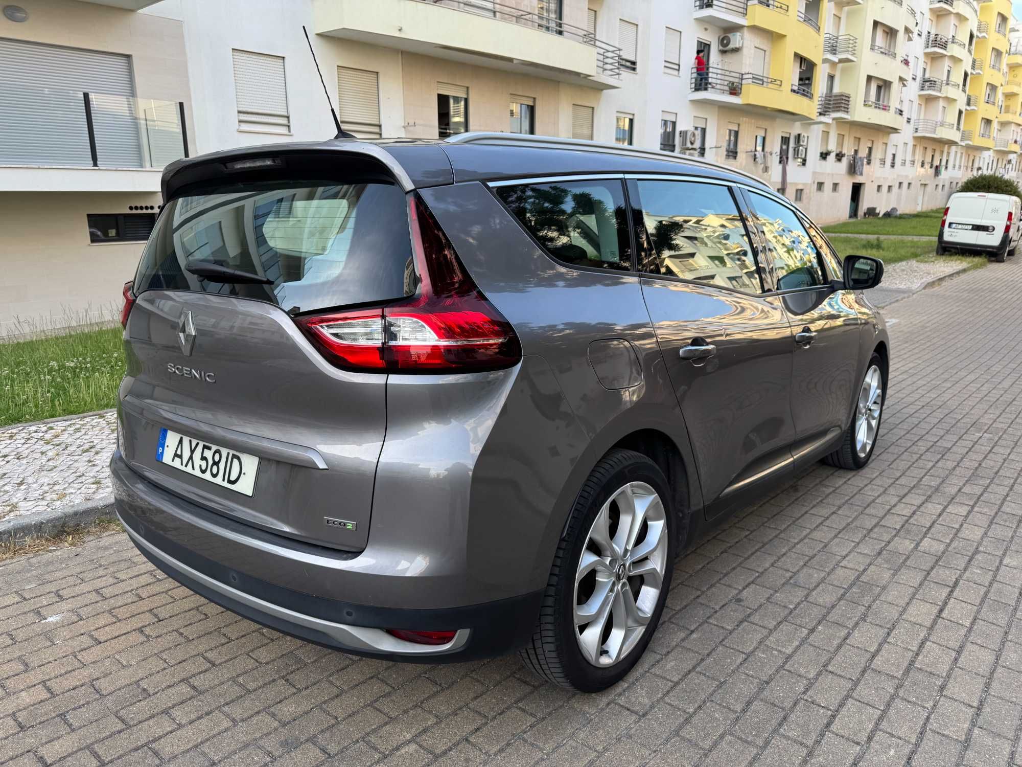 Renault Grand Scenic 1.5 DCI, 7L caixa automática