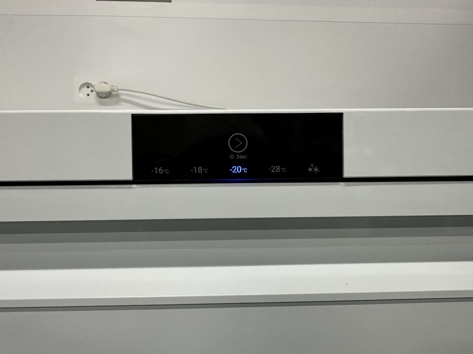 Однокамерний холодильник Liebherr Та Морозильна камера Liebherr