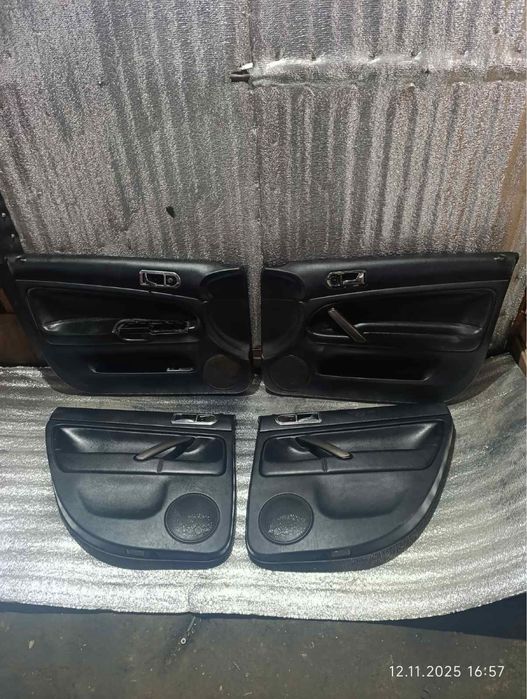 Корти кожані дверні  фольксваген пасат б5 +