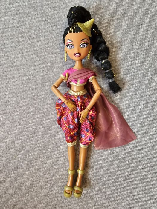 Лялька Bratzillaz-індіанка Ілліана. Братц.