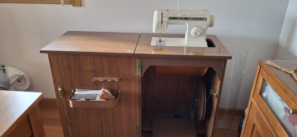 Máquina de costura SINGER