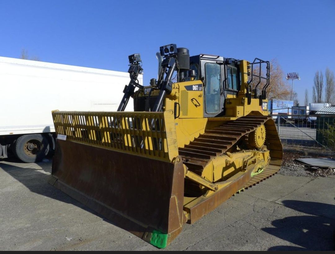 Caterpillar
Buldozer D6T-LGP