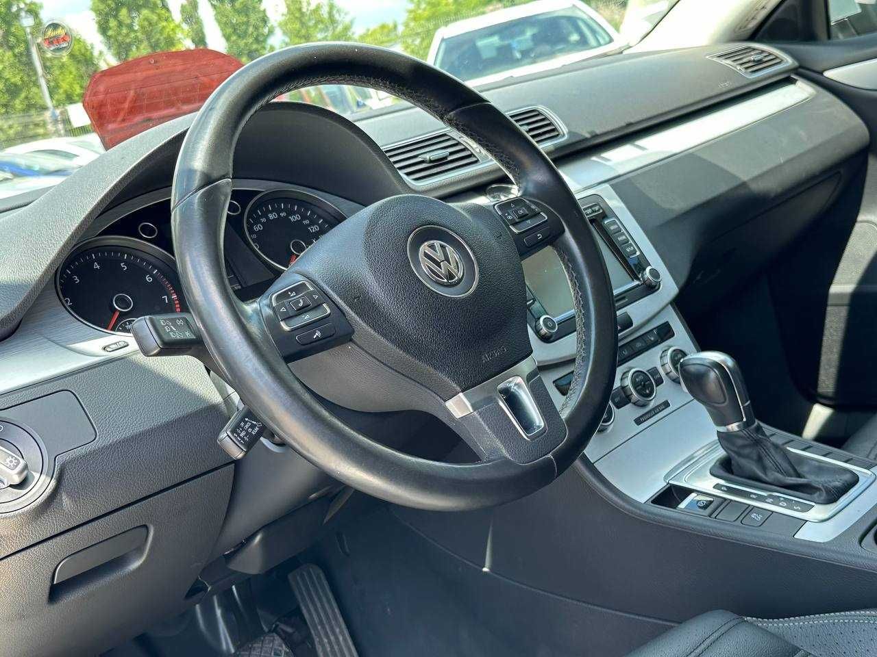 Авто Volkswagen CC / Passat CC 2013