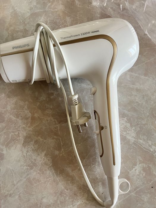 Фен PHILIPS ThermoProtect Ionic