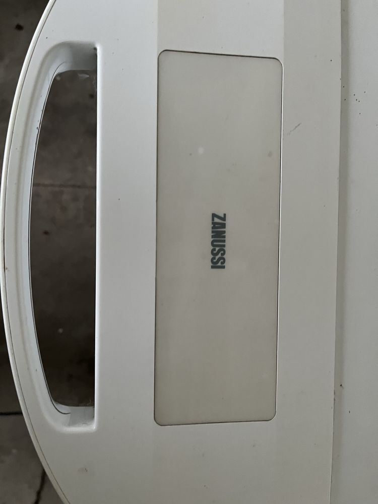 Морозильна камера Zanussi