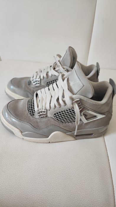 Buty Nike Air Retro Frozen Moments 38