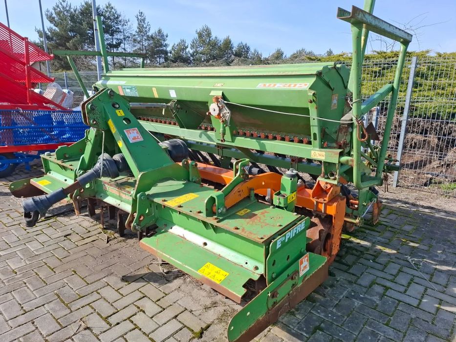 Amazone Zestaw uprawowo-siewny AD 302+  Zestaw uprawowo-siewny Amazone AD 302 + brona aktywna