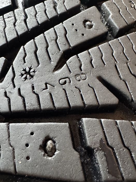265/65 R17 Nokian зимняя резина 9+мм как новая 265 65 R17 зима