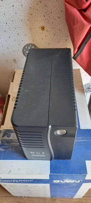 ИБП MGE Nova AVR-500