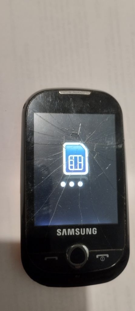 Телефон Samsung GT-S3650